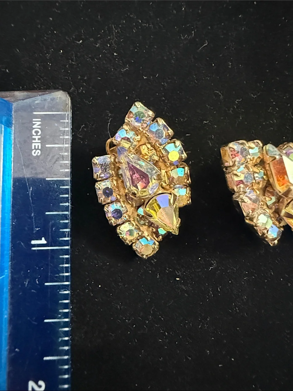 N/A elegant iridescent